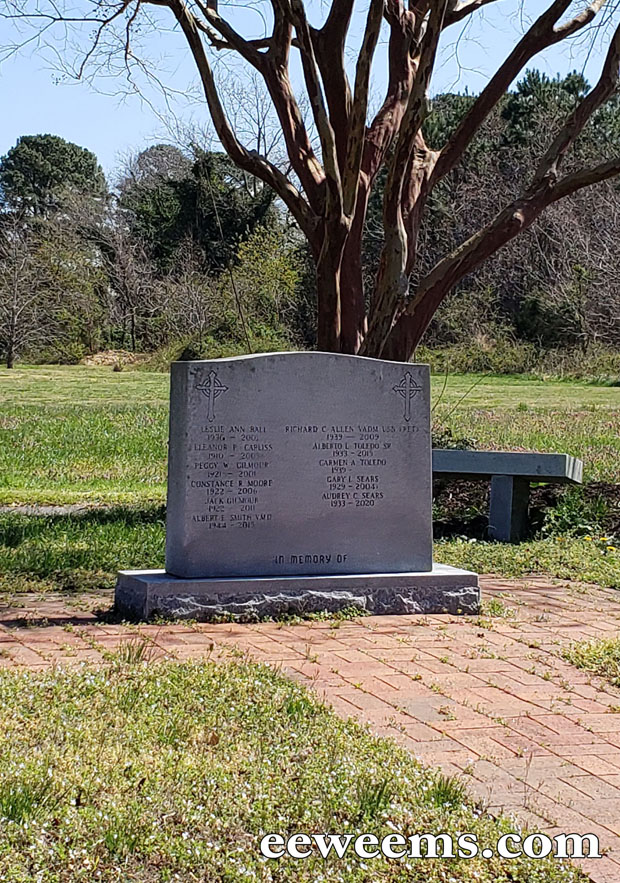 Gravestone Marker in Weems Virginia cemetery 4