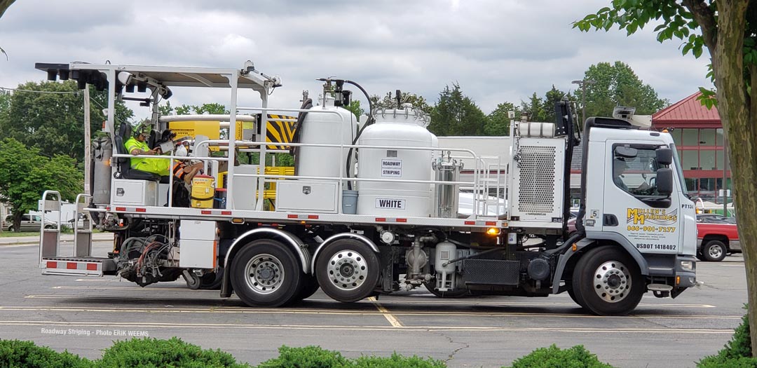 Paving truck in pause