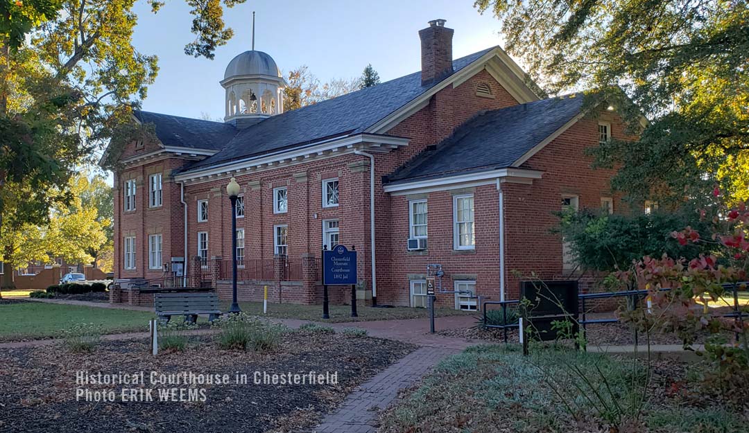 Sideview in Autumn of the Chesterfield Historical Courthouse